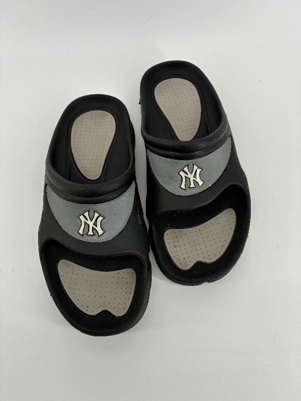 Reebok New York Yankees Mens Slides